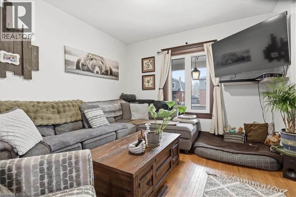 608 ONTARIO STREET Image 6