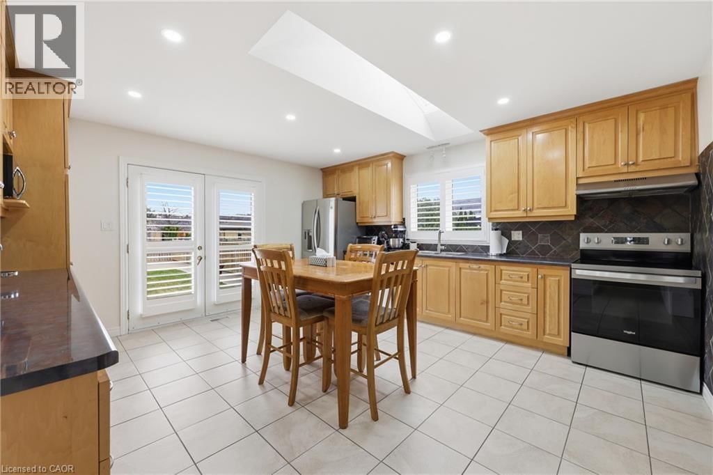 58 KILBOURN AVENUE Image 18