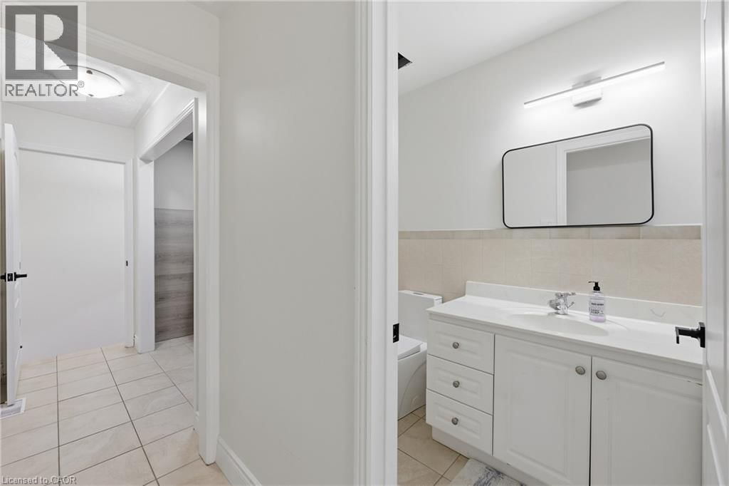 58 KILBOURN AVENUE Image 30