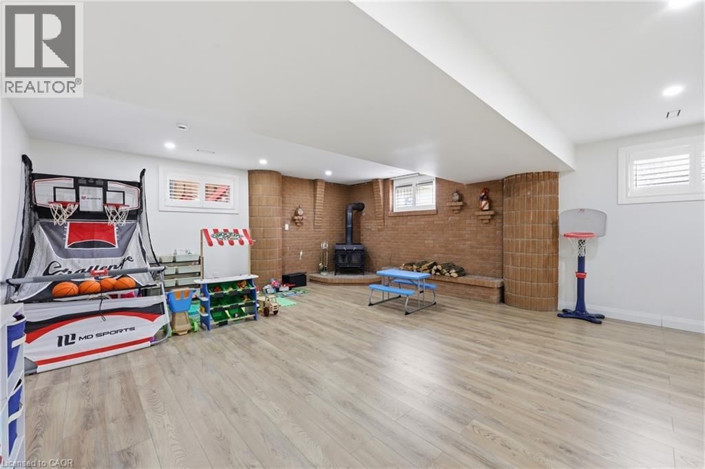 58 KILBOURN AVENUE Image 35