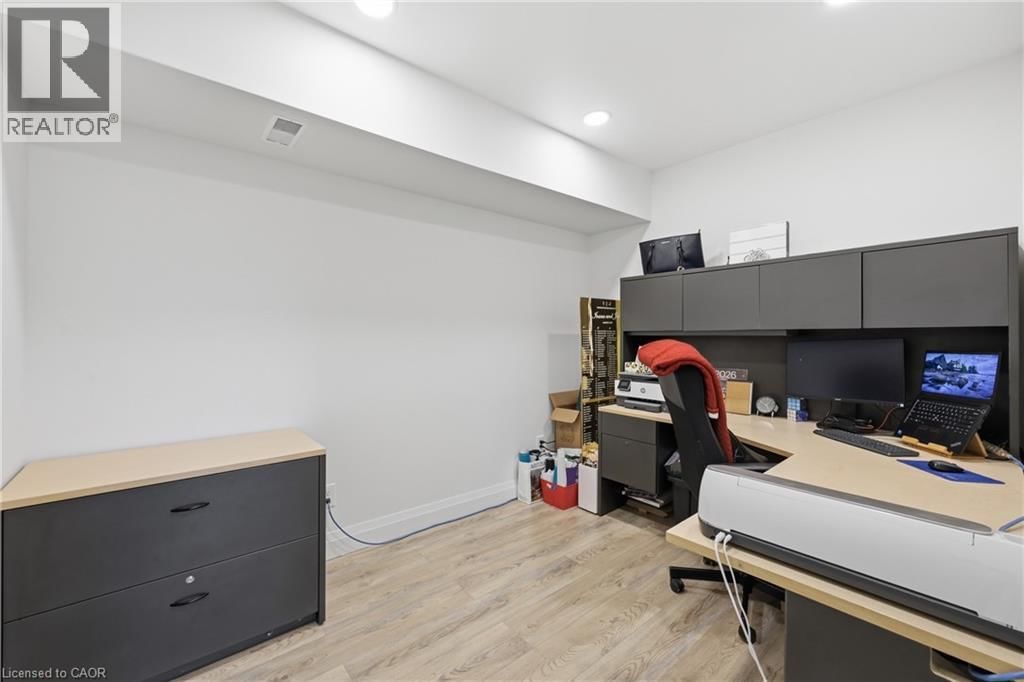 58 KILBOURN AVENUE Image 36