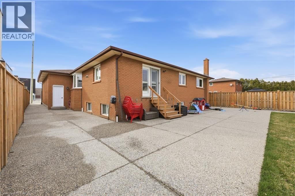 58 KILBOURN AVENUE Image 44