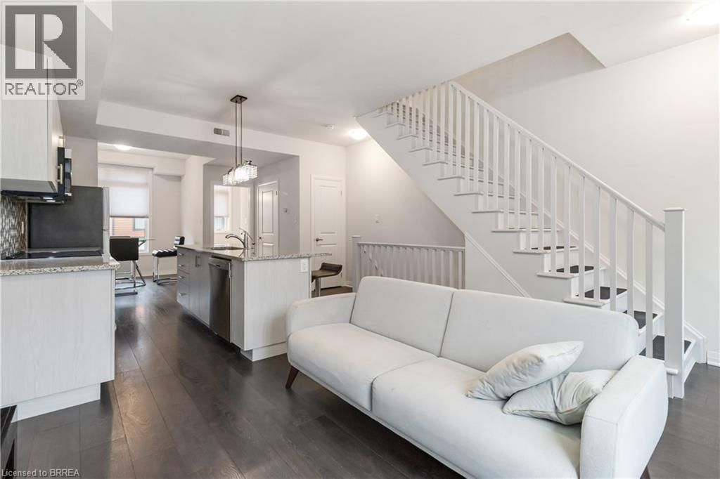 60 - 2 WILLOW STREET Image 5