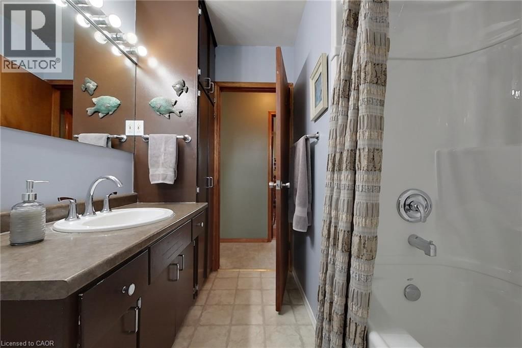 7186 MIDDLEBROOK ROAD Image 24