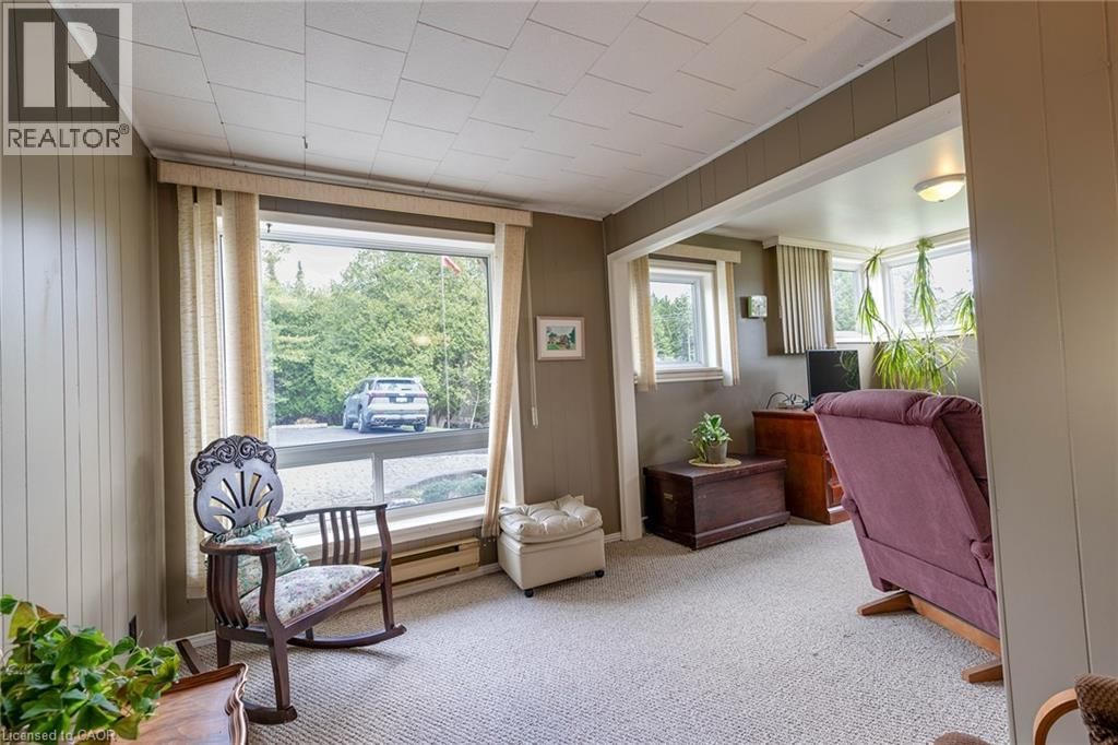 7186 MIDDLEBROOK ROAD Image 30