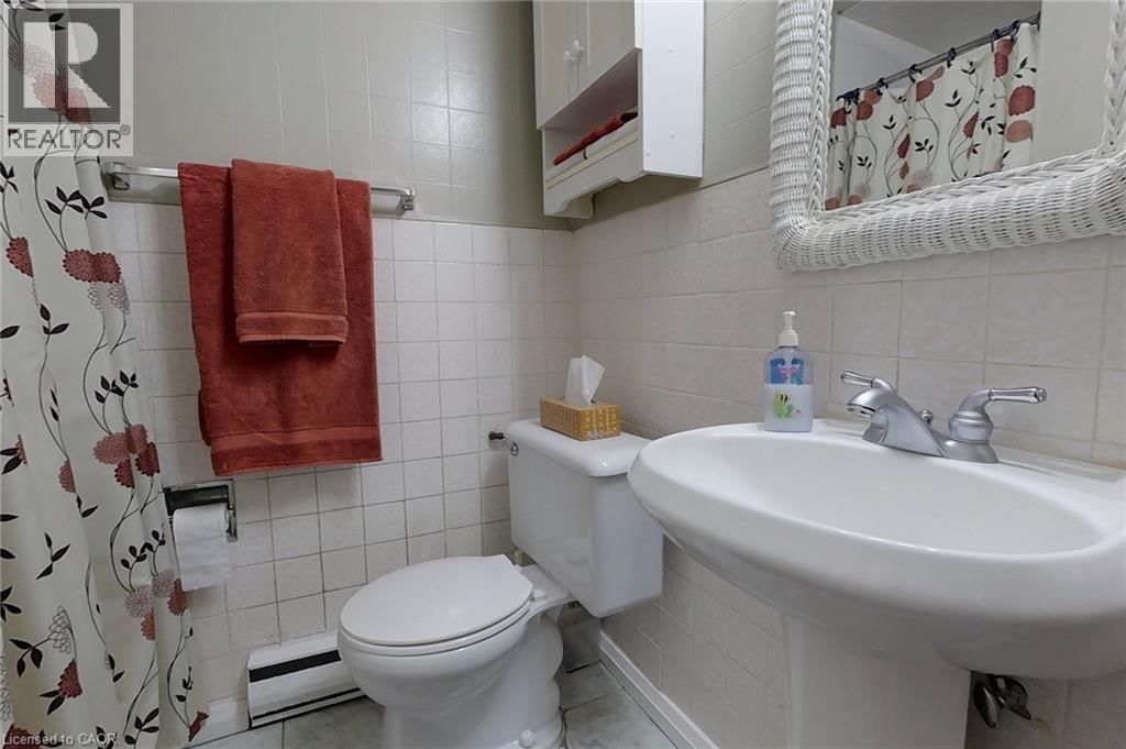 7186 MIDDLEBROOK ROAD Image 34