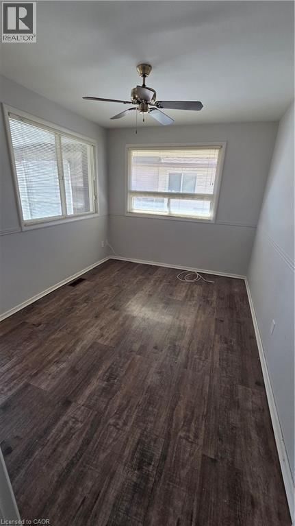 35 BRADLEY DRIVE Image 11