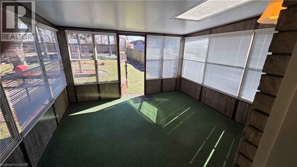 35 BRADLEY DRIVE Image 12