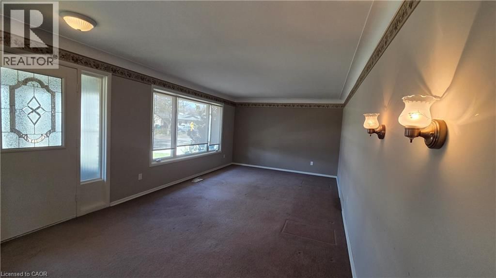 35 BRADLEY DRIVE Image 7