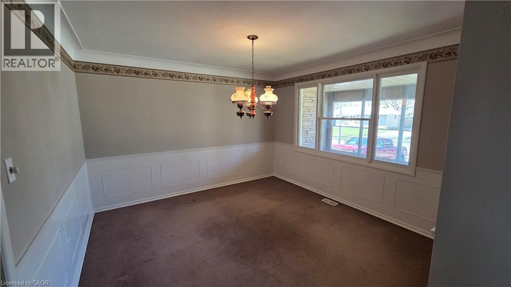 35 BRADLEY DRIVE Image 8