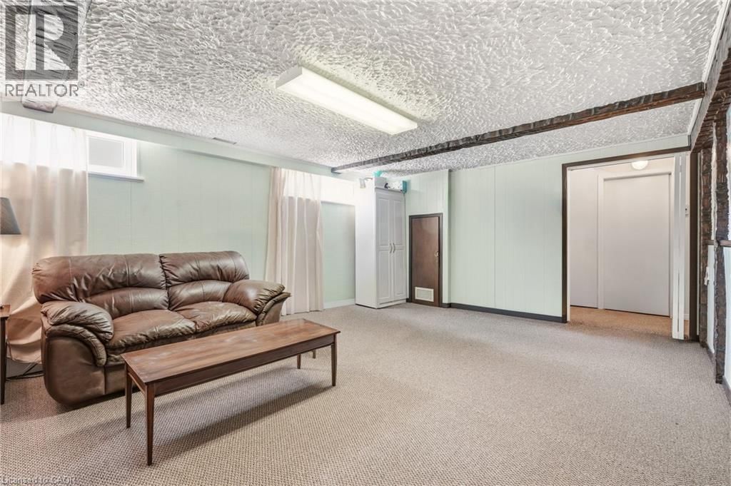 491 WARMINSTER DRIVE Image 18