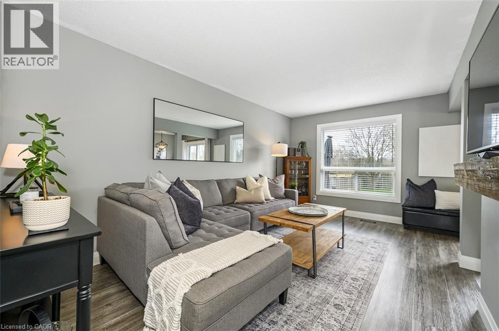 255 HILLTOP DRIVE Image 15