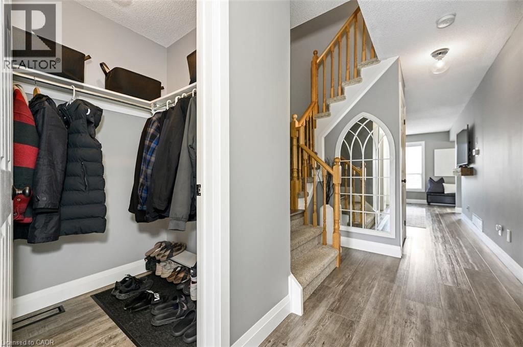 255 HILLTOP DRIVE Image 17