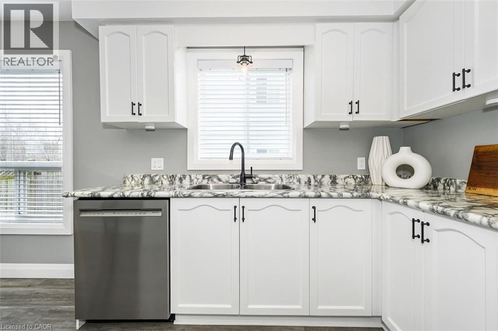 255 HILLTOP DRIVE Image 8