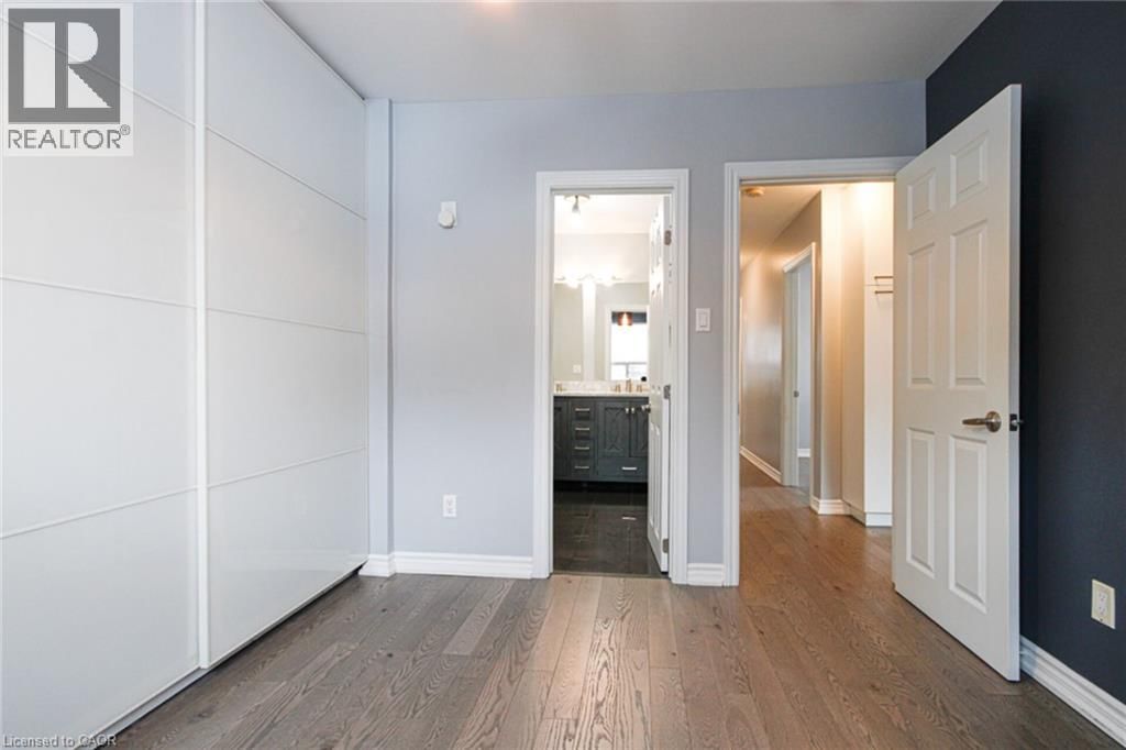 Main - 1601 SANDGATE CRESCENT Image 10