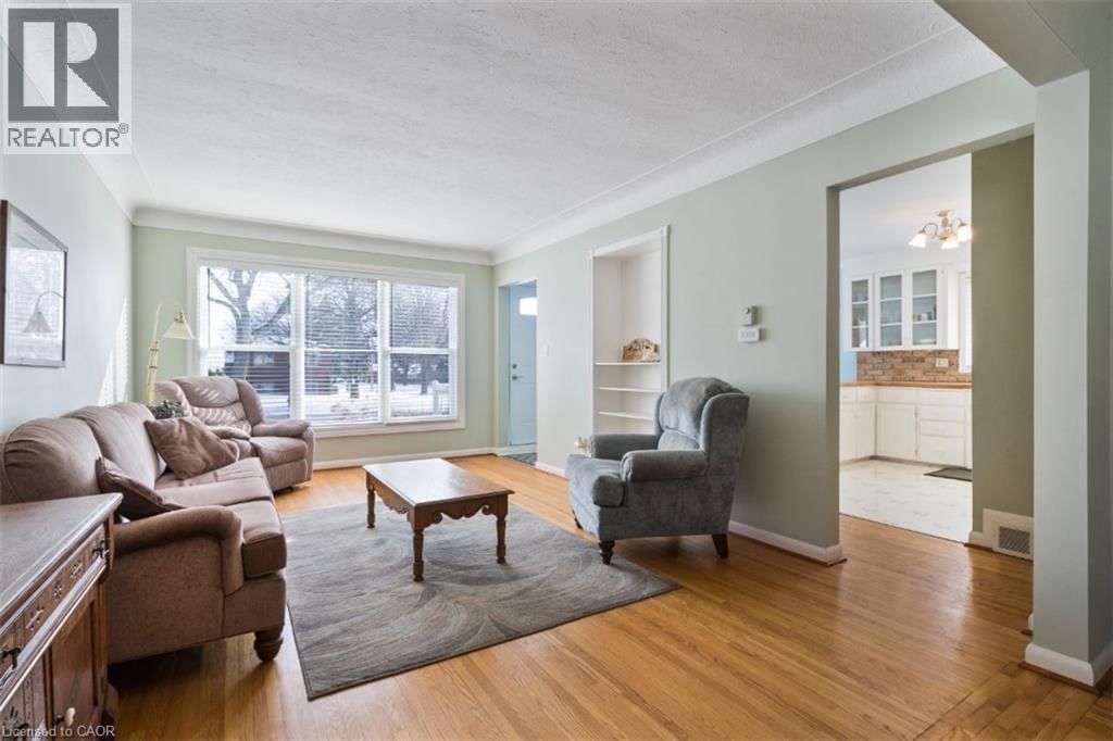 20 CARDINAL DRIVE Image 10