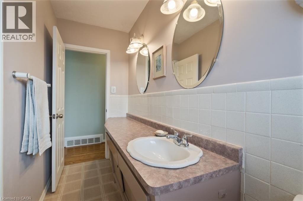 20 CARDINAL DRIVE Image 12