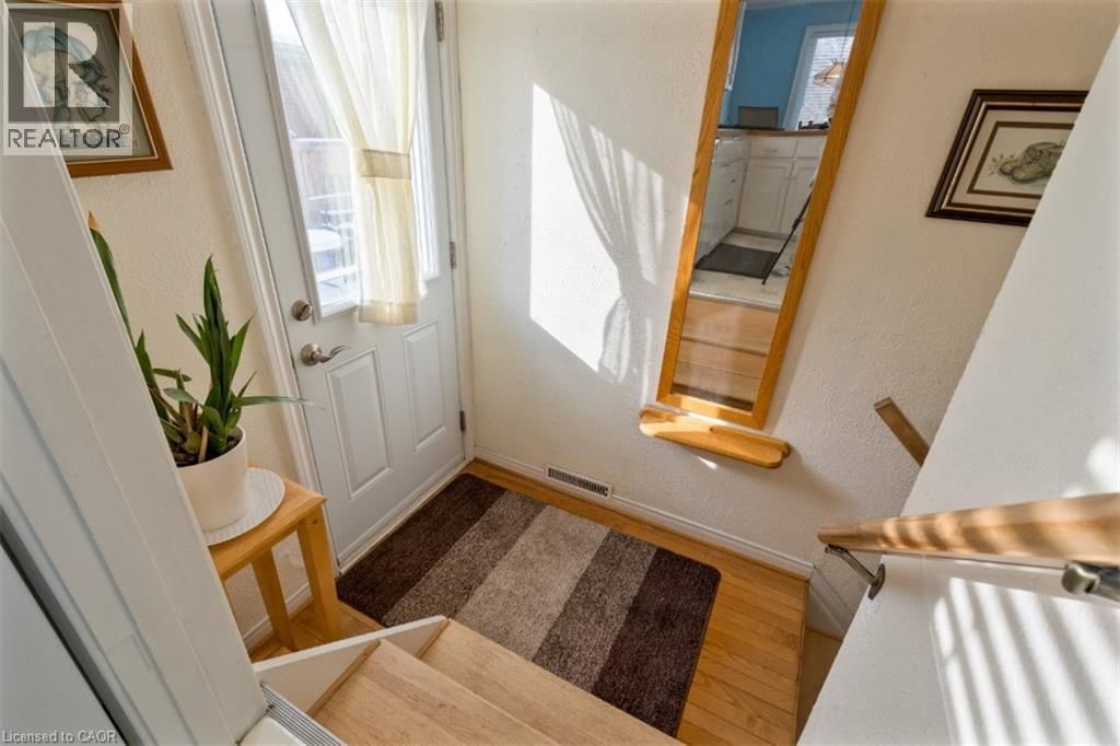 20 CARDINAL DRIVE Image 17