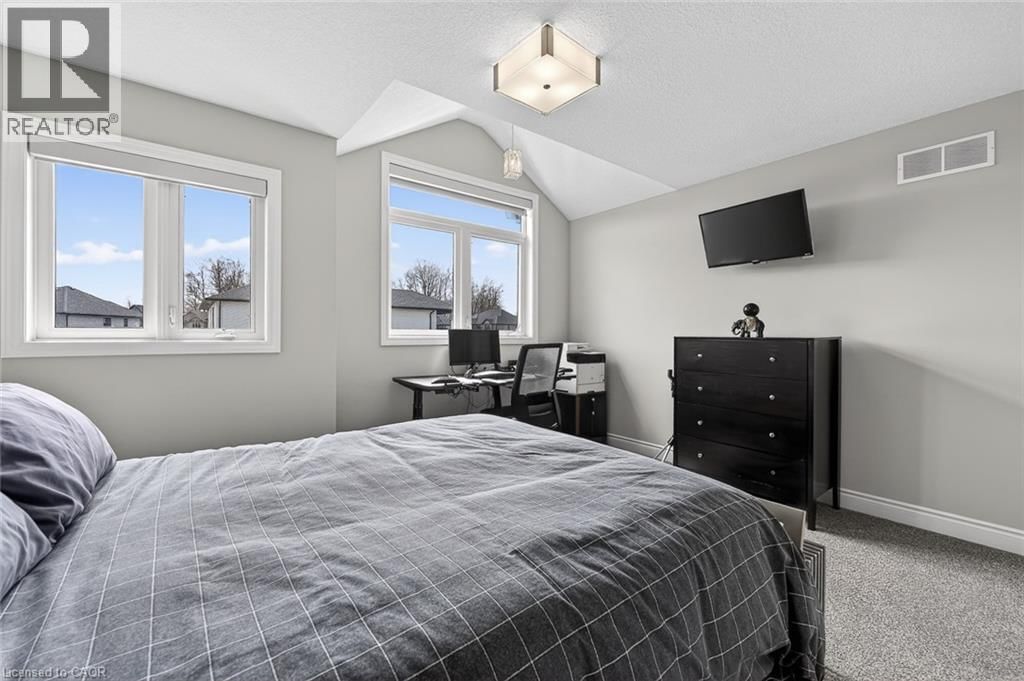 349 MASTERS DRIVE Image 39