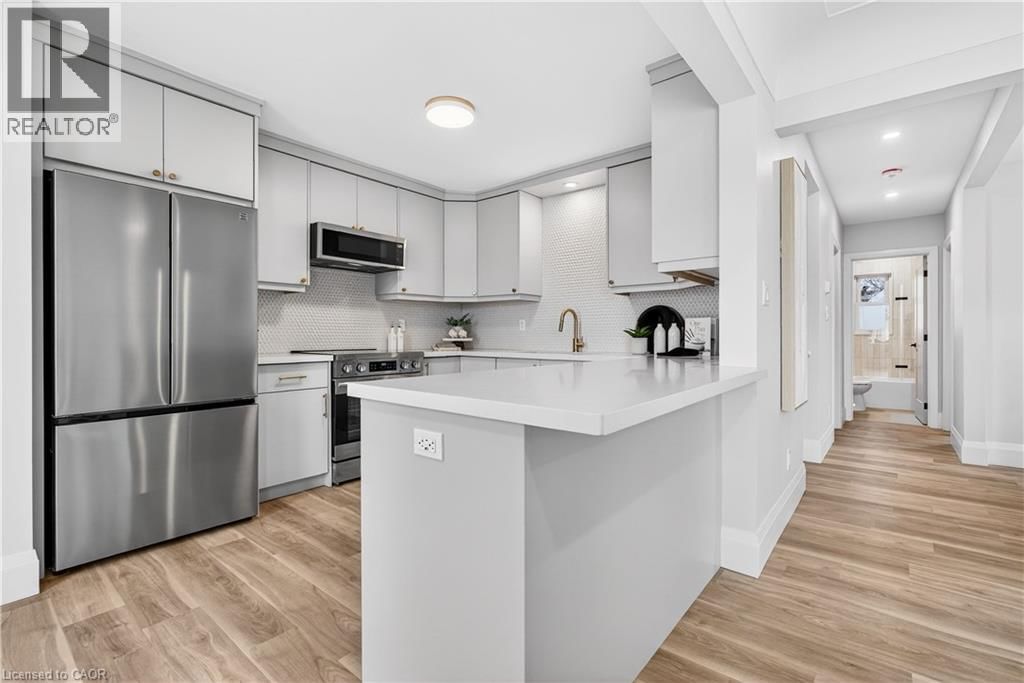 Upper - 330 EAST 15TH STREET Image 11