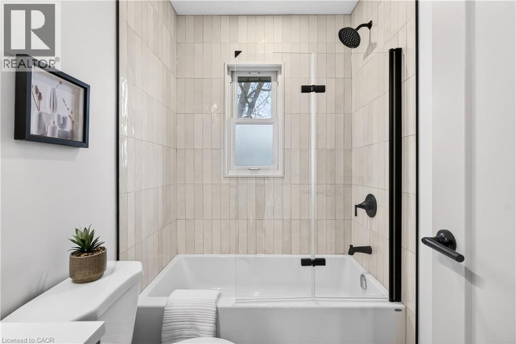 Upper - 330 EAST 15TH STREET Image 22