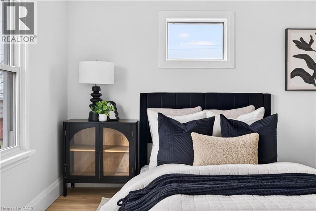 Upper - 330 EAST 15TH STREET Image 29