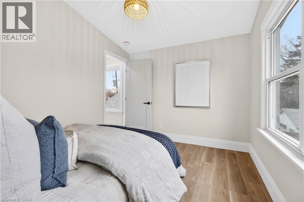 Upper - 330 EAST 15TH STREET Image 32