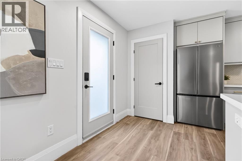 Upper - 330 EAST 15TH STREET Image 4