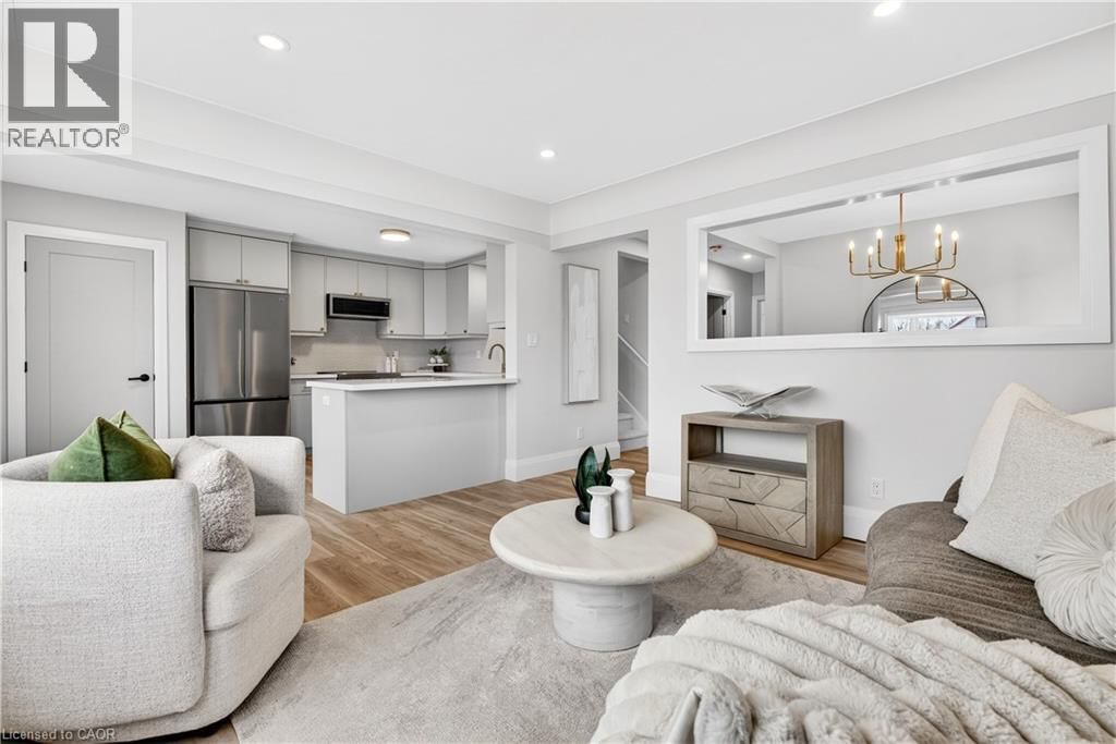 Upper - 330 EAST 15TH STREET Image 8