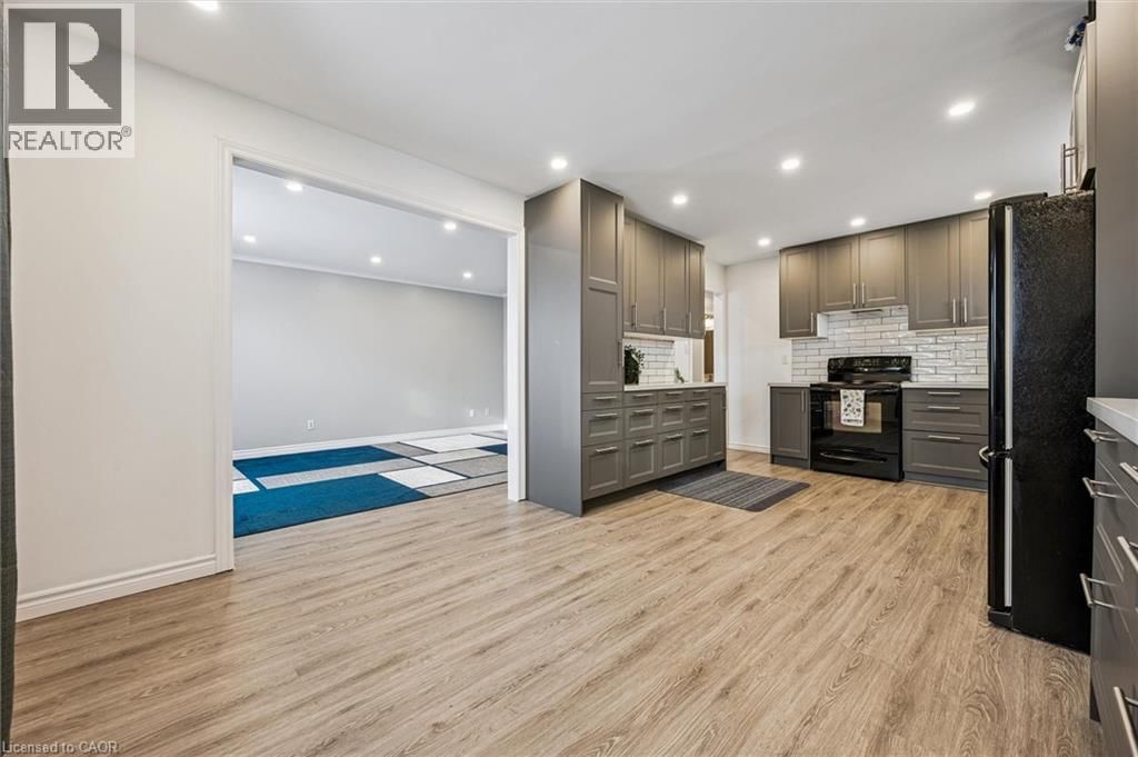 263 THE COUNTRY WAY Image 10