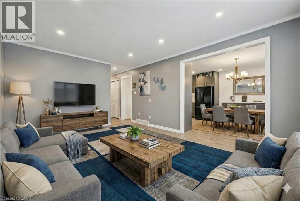 263 THE COUNTRY WAY Image 18