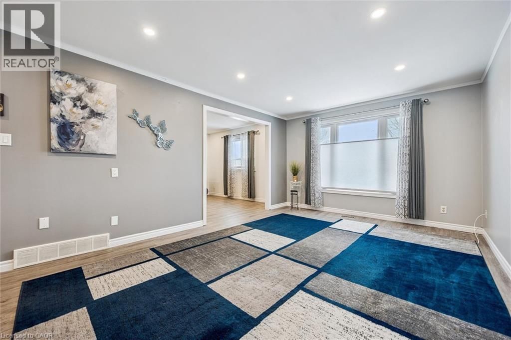 263 THE COUNTRY WAY Image 19