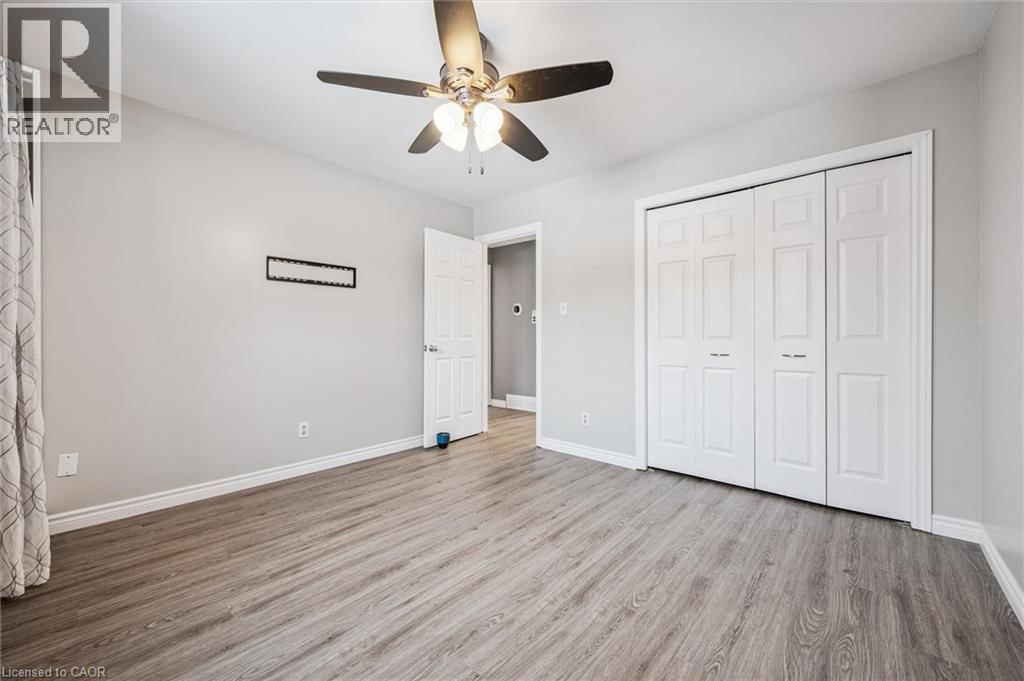 263 THE COUNTRY WAY Image 25