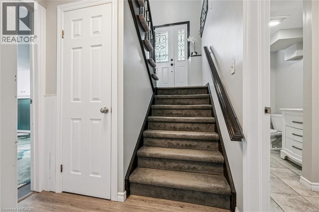 263 THE COUNTRY WAY Image 33