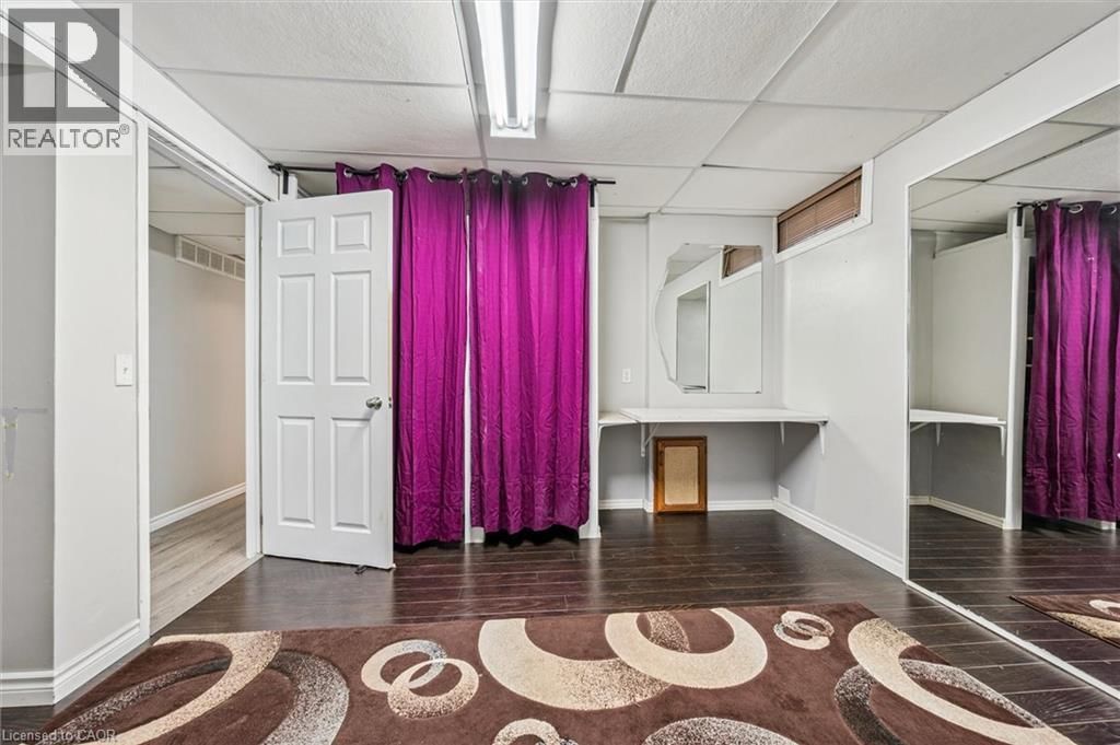 263 THE COUNTRY WAY Image 38