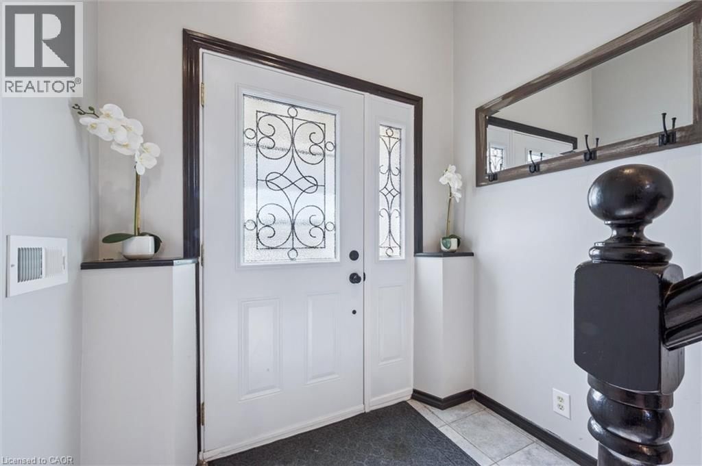 263 THE COUNTRY WAY Image 4