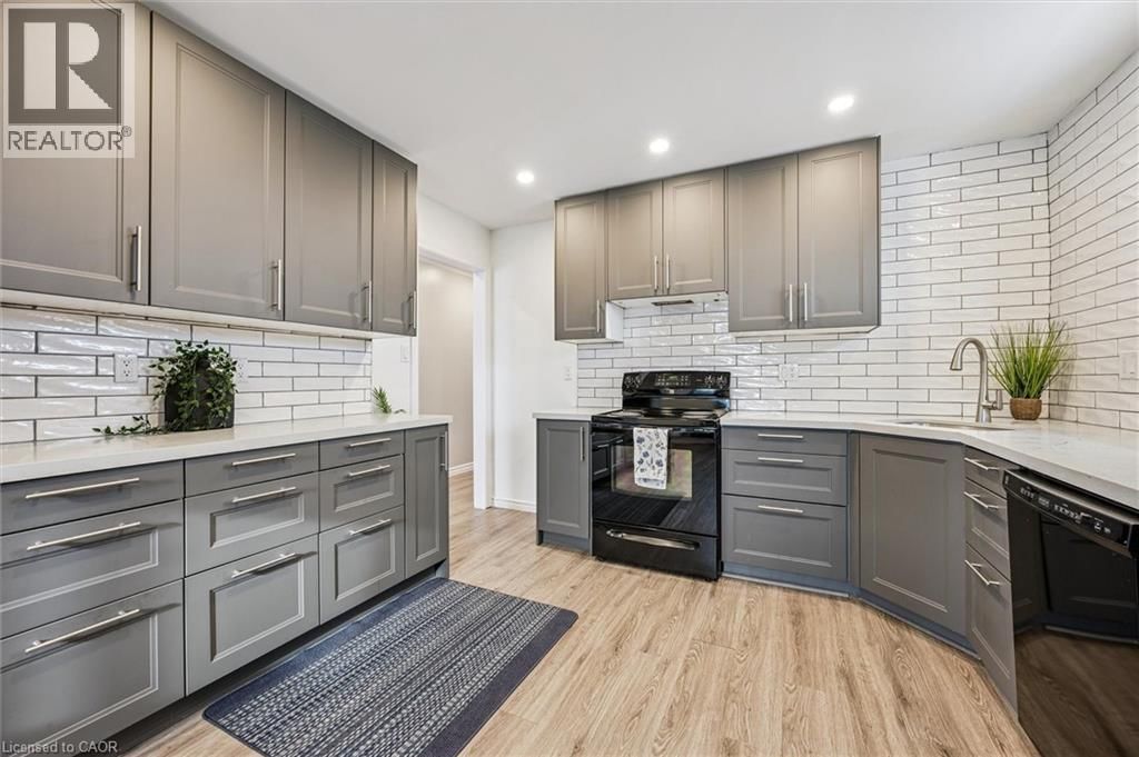 263 THE COUNTRY WAY Image 6