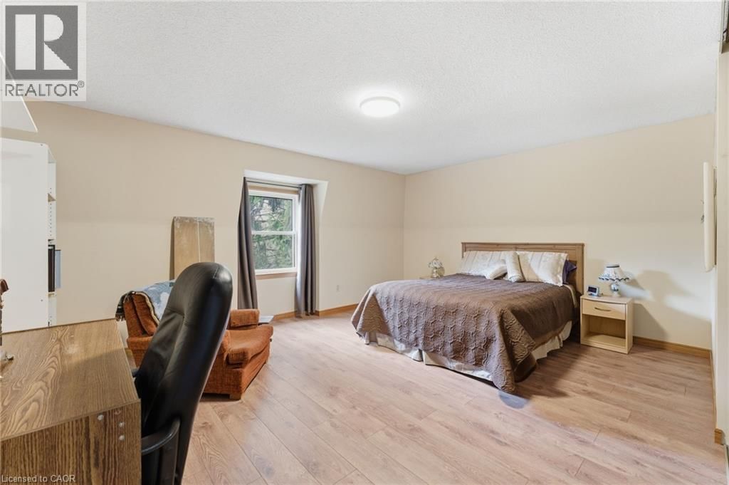 130 HIGHWAY 8 Image 21