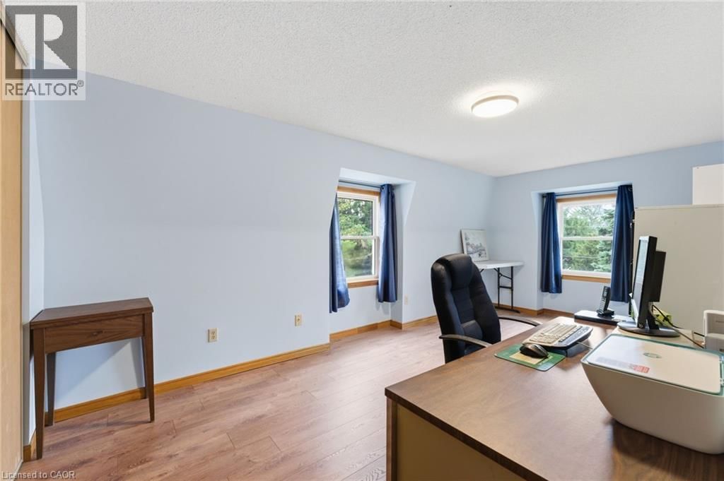 130 HIGHWAY 8 Image 23