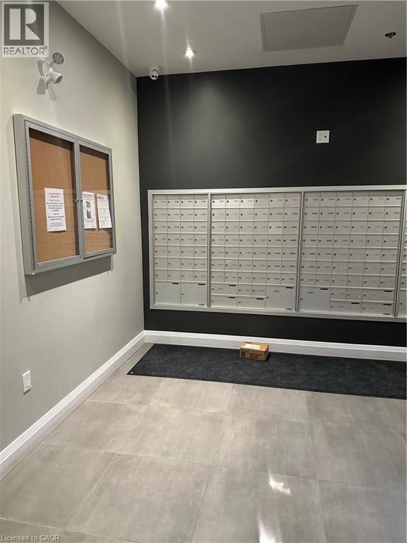 202 - 1 REDFERN AVENUE Image 13