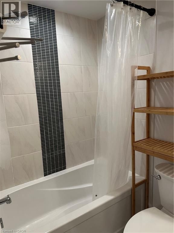 202 - 1 REDFERN AVENUE Image 9