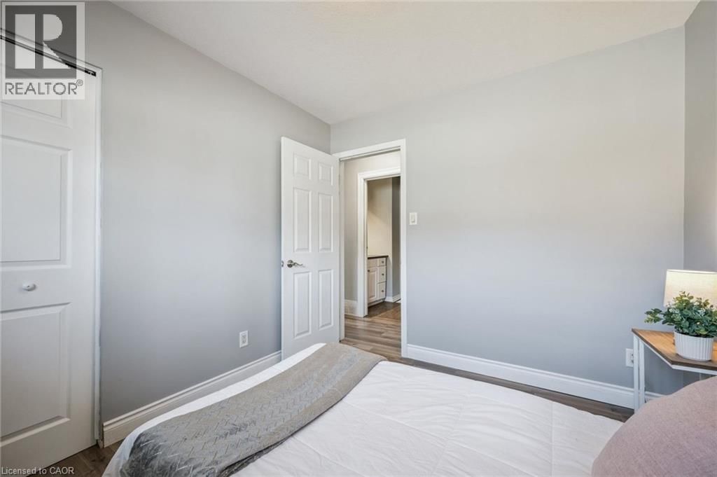 27 VICMOUNT DRIVE Image 21