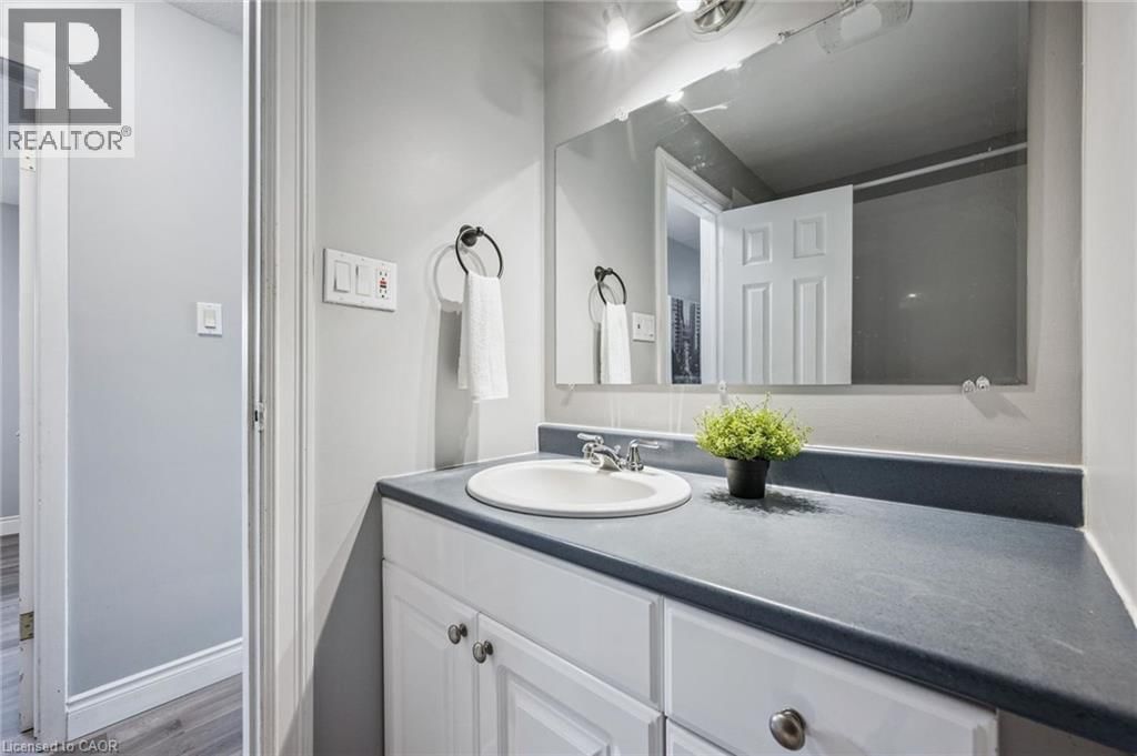 27 VICMOUNT DRIVE Image 22