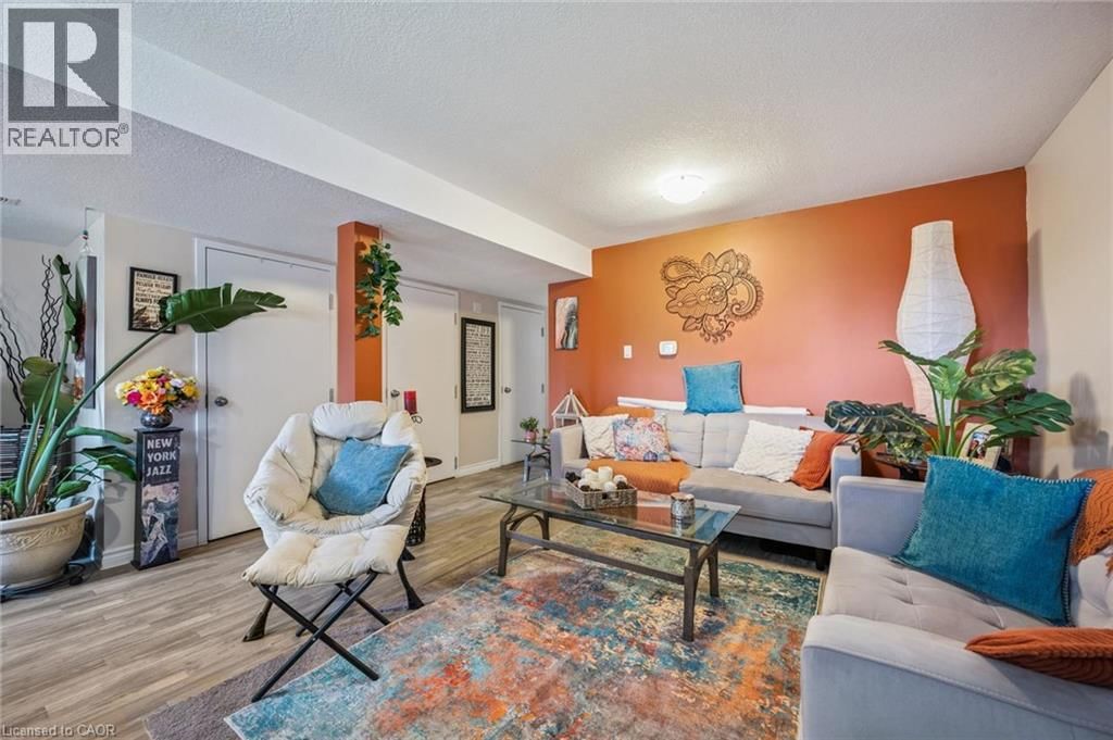 27 VICMOUNT DRIVE Image 25