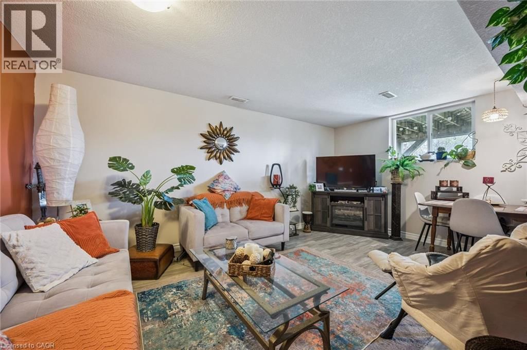 27 VICMOUNT DRIVE Image 27