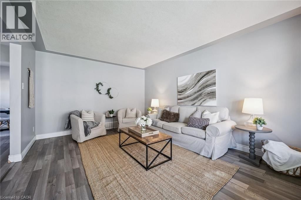 27 VICMOUNT DRIVE Image 7