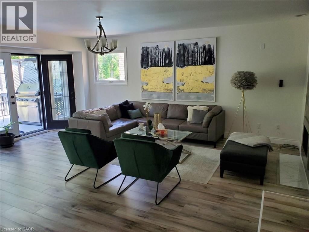 73 WATERFORD CRESCENT Image 4