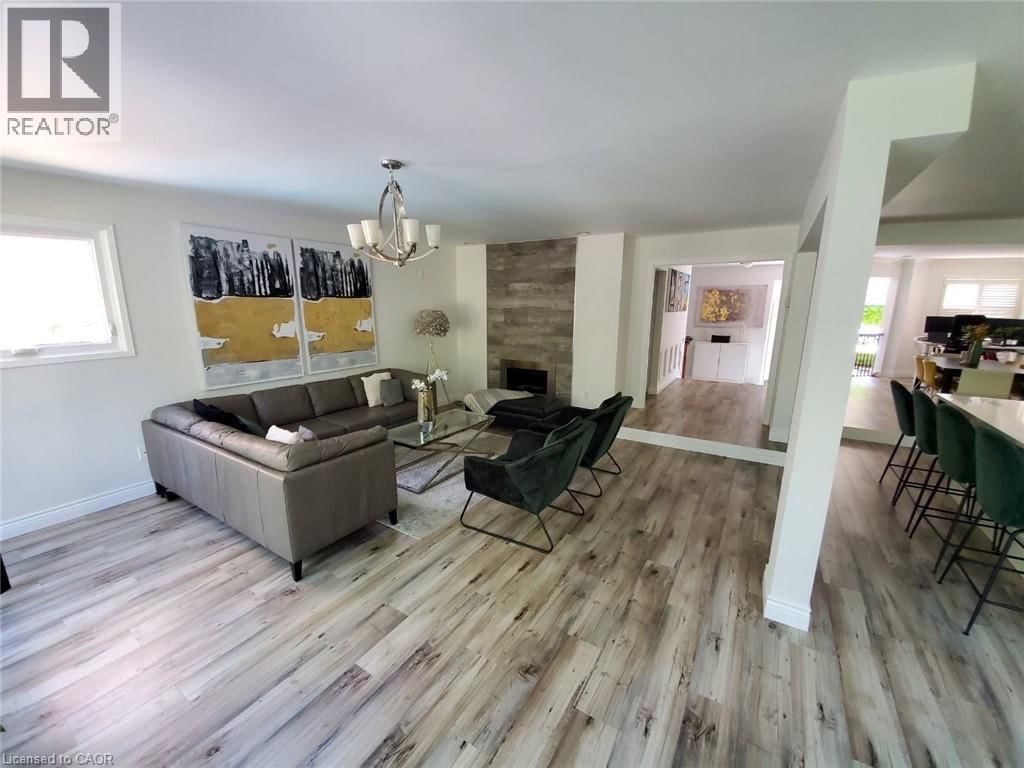 73 WATERFORD CRESCENT Image 5