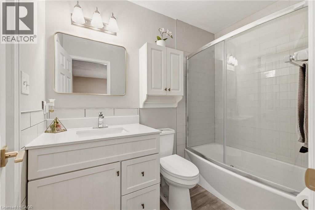 31 - 245 BISHOP STREET SOUTH Image 17