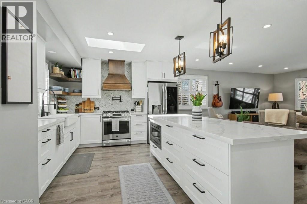 71 ESTHER AVENUE Image 11